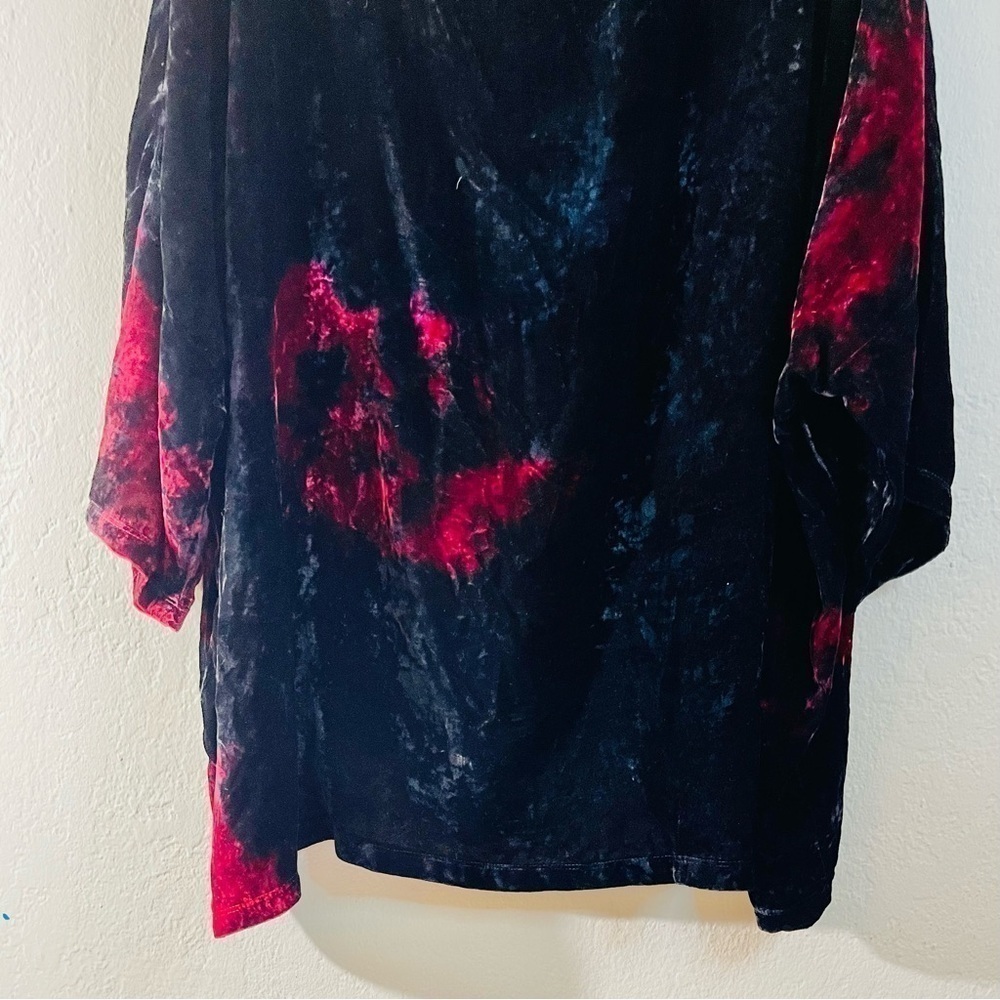 Kyla Seo Round Neck Velvet Tie Dye Tunic Top Women Size 2X Red/Black - Picture 6 of 11